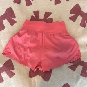 ARITZIA • Women's Pink Shorts